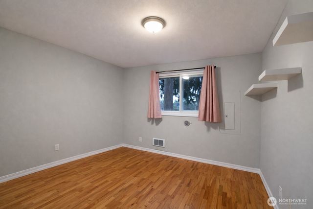 20103 8th Avenue S, Des Moines, WA 98198