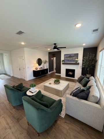 3640 Shady Forest Dr, Murfreesboro, TN 37128