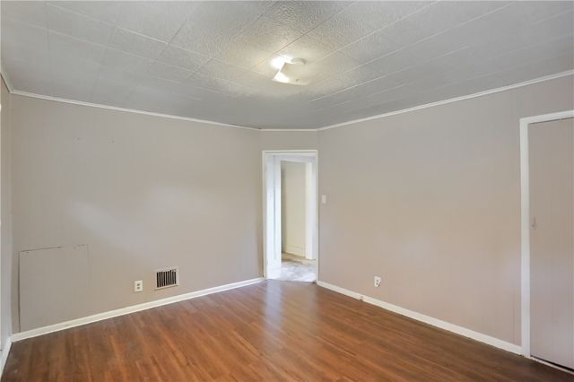 2007 Tony St, Shenango Twp, PA 16101