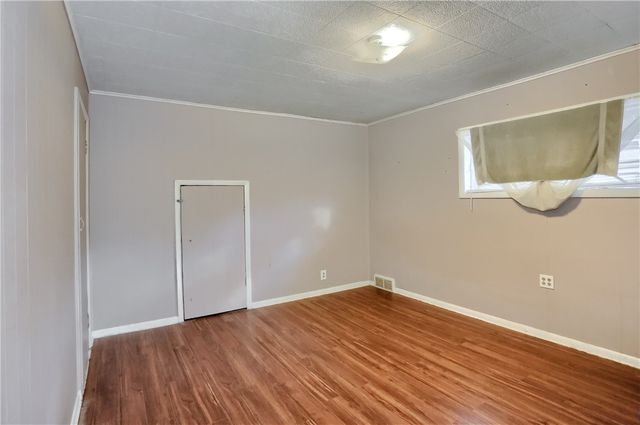 2007 Tony St, Shenango Twp, PA 16101