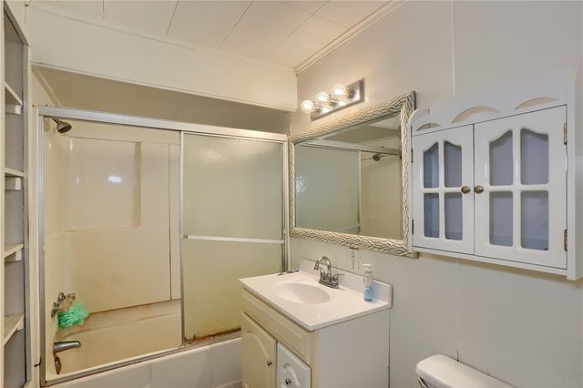 2007 Tony St, Shenango Twp, PA 16101