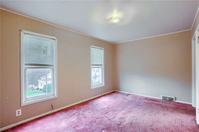 2007 Tony St, Shenango Twp, PA 16101