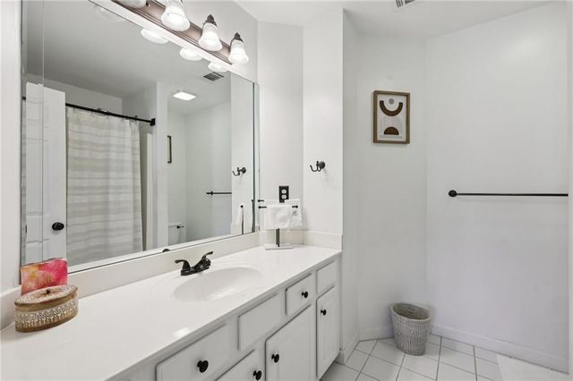 704 Highland Ridge Pointe, Lawrenceville, GA 30045