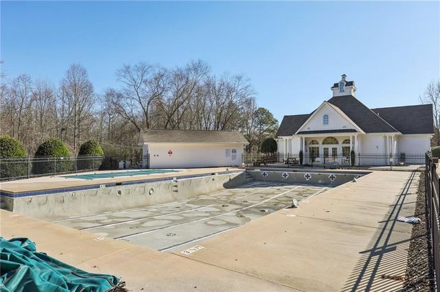 704 Highland Ridge Pointe, Lawrenceville, GA 30045