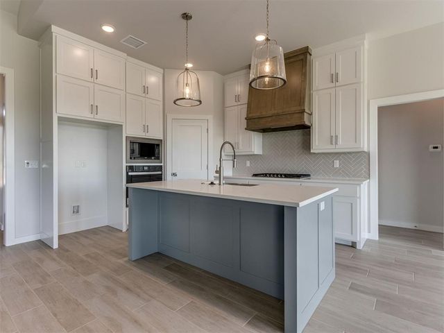 16024 Zamora Lane, Oklahoma City, OK 73170