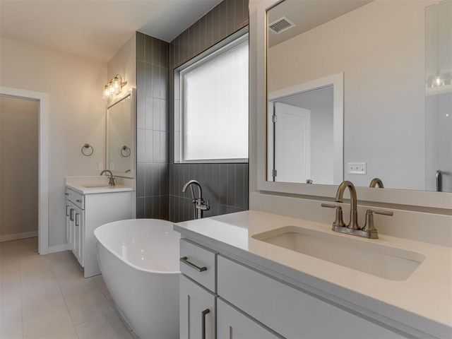 16024 Zamora Lane, Oklahoma City, OK 73170