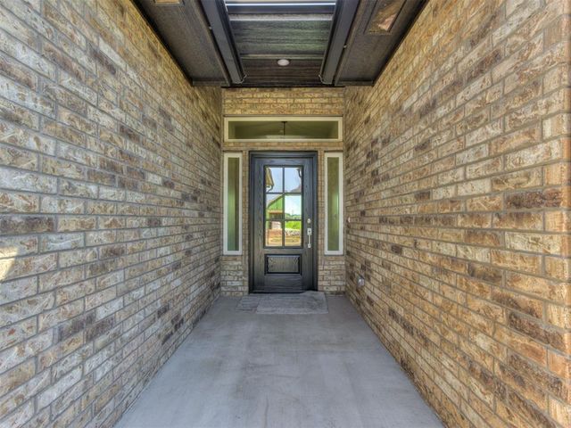 16024 Zamora Lane, Oklahoma City, OK 73170