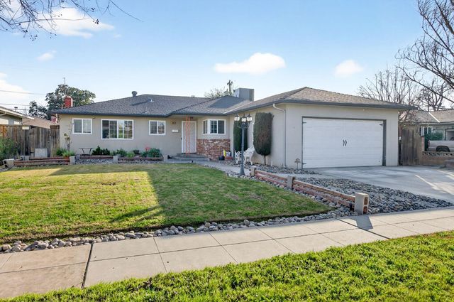 709 E Scott Avenue, Fresno, CA 93710