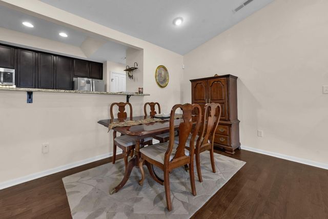 365 Cover Place, Columbus, OH 43235