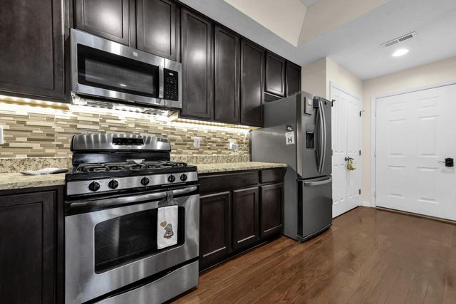 365 Cover Place, Columbus, OH 43235