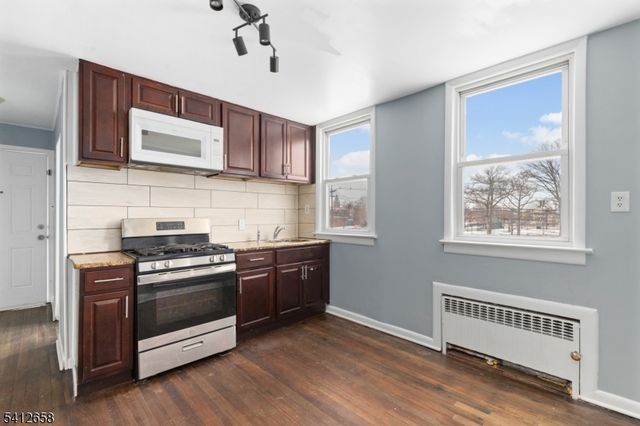 152 South Park 2, Elizabeth City, NJ 07206