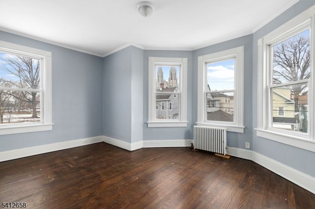 152 South Park 2, Elizabeth City, NJ 07206