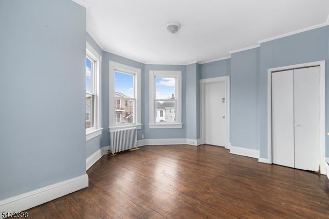 152 South Park 2, Elizabeth City, NJ 07206