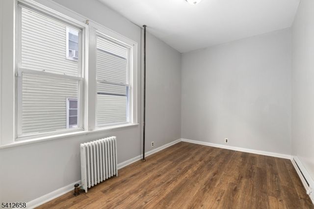 152 South Park 2, Elizabeth City, NJ 07206