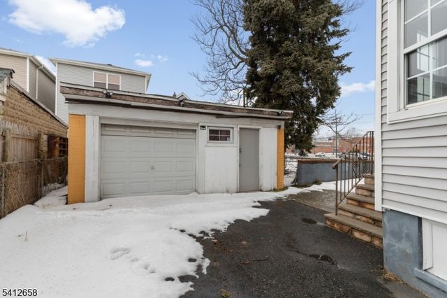 152 South Park 2, Elizabeth City, NJ 07206