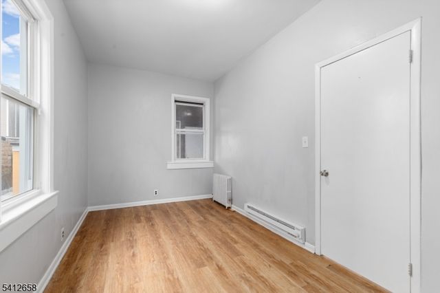 152 South Park 2, Elizabeth City, NJ 07206