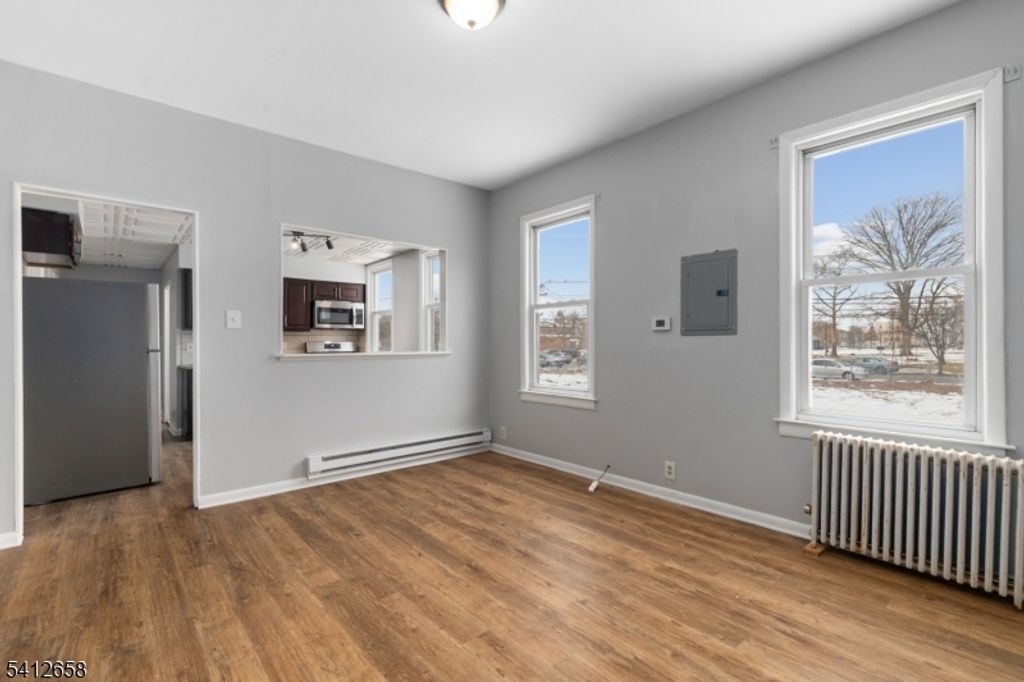 152 South Park 2, Elizabeth City, NJ 07206 — photo 2