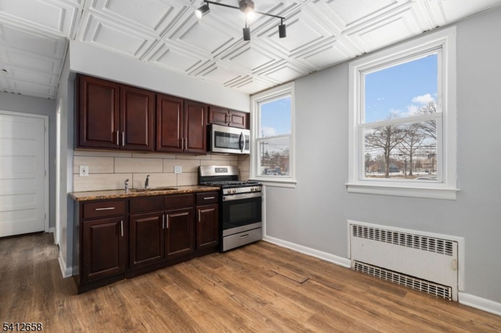 152 South Park 2, Elizabeth City, NJ 07206 — photo 4