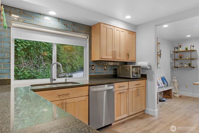 10414 SW 110th Street, Vashon, WA 98070