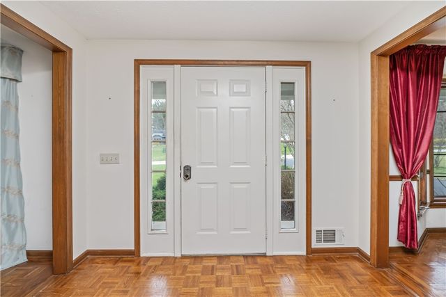 7 Whittlers Ridge, Perinton, NY 14534