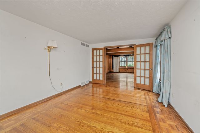 7 Whittlers Ridge, Perinton, NY 14534