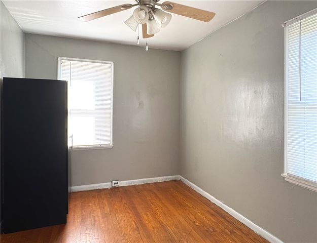 2116 Mcminn St, Aliquippa, PA 15001