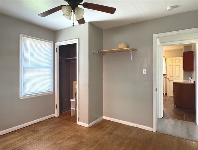 2116 Mcminn St, Aliquippa, PA 15001