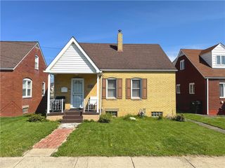 2116 Mcminn St, Aliquippa, PA 15001