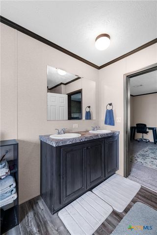 4516 Fm 1090, Port Lavaca, TX 77979
