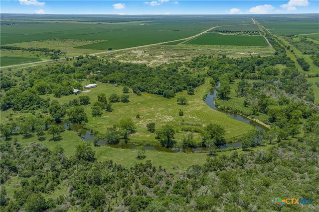 4516 Fm 1090, Port Lavaca, TX 77979