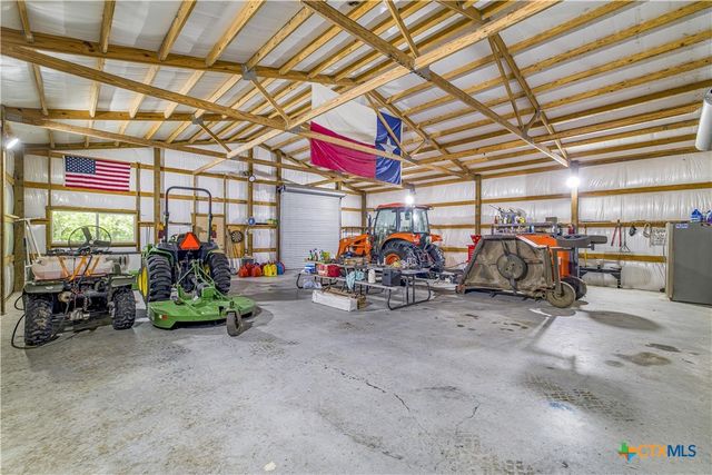4516 Fm 1090, Port Lavaca, TX 77979