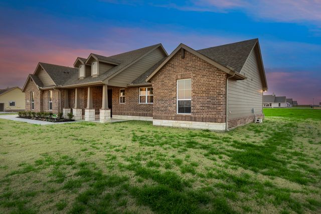 3112 White Oak Road, Oak Ridge, TX 75161