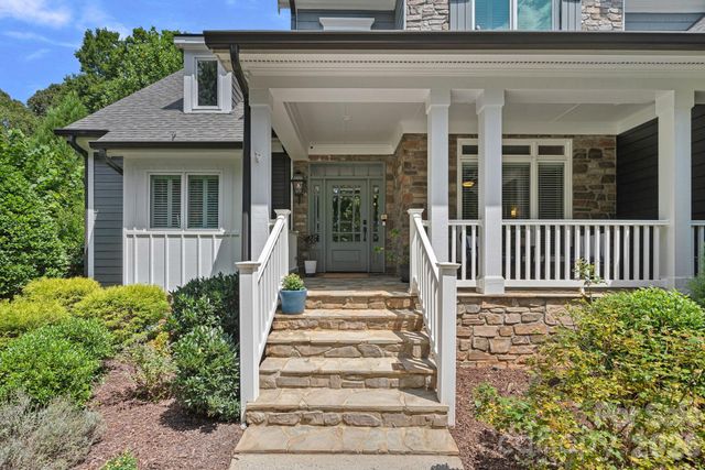 18525 Rollingdale Lane, Davidson, NC 28036