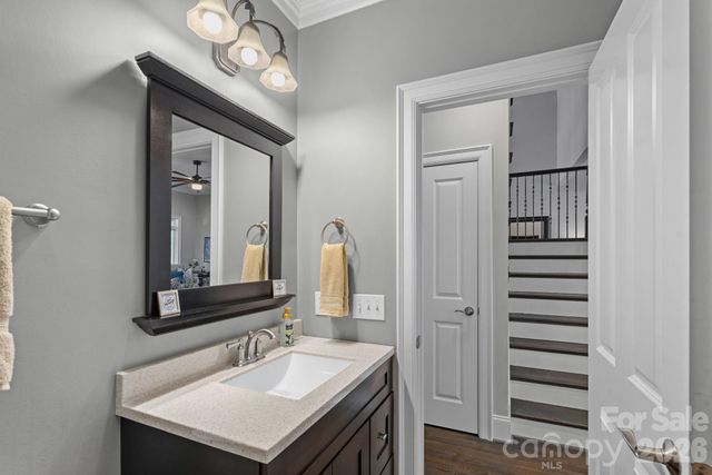 18525 Rollingdale Lane, Davidson, NC 28036