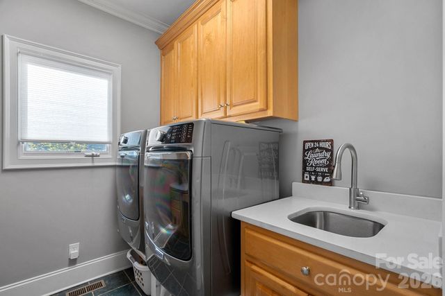 18525 Rollingdale Lane, Davidson, NC 28036