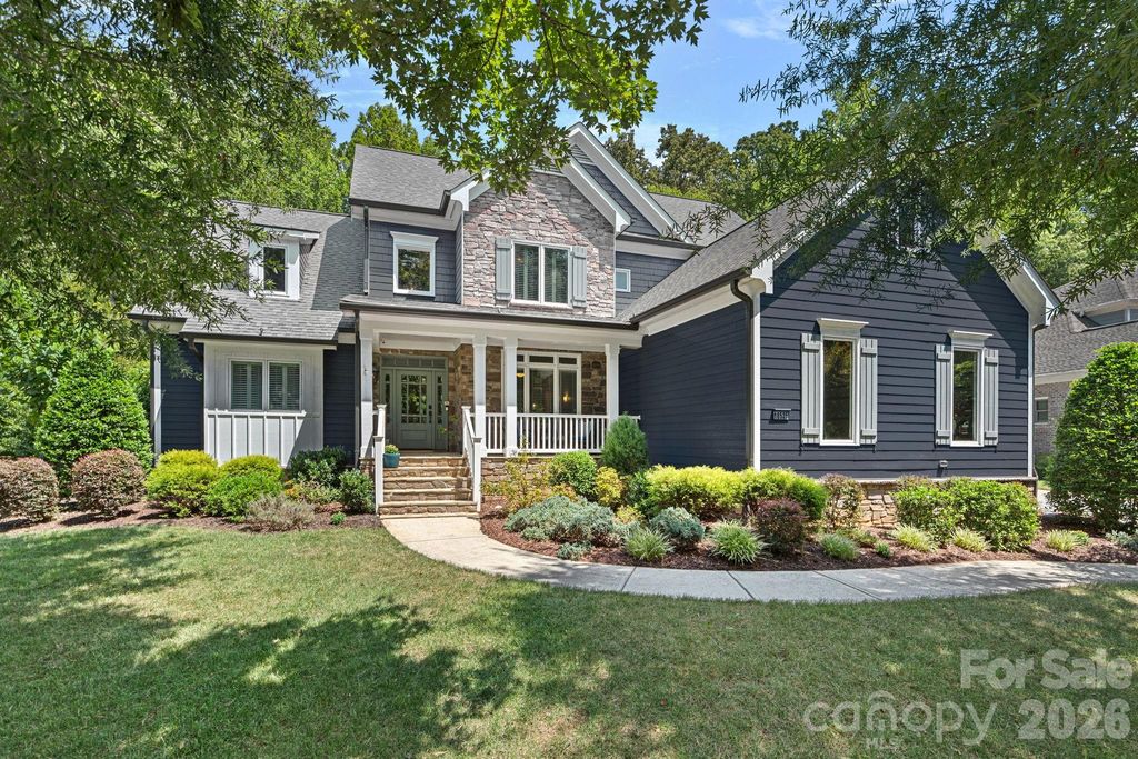 18525 Rollingdale Lane, Davidson, NC 28036