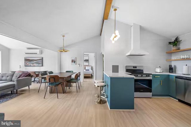 307 FOX RUN LN, Winchester, VA 22602