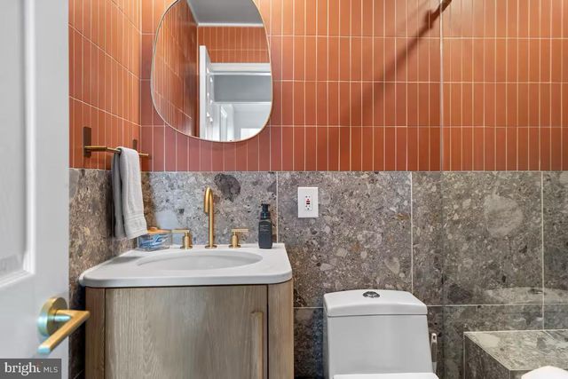 307 FOX RUN LN, Winchester, VA 22602