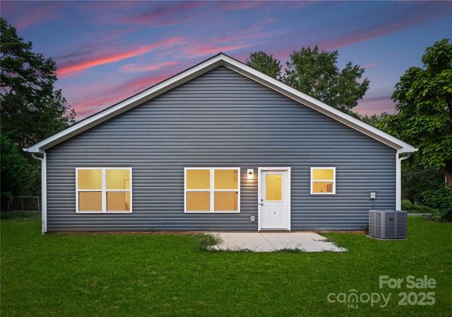 606 Westover Street, Gastonia, NC 28054