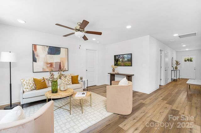 606 Westover Street, Gastonia, NC 28054