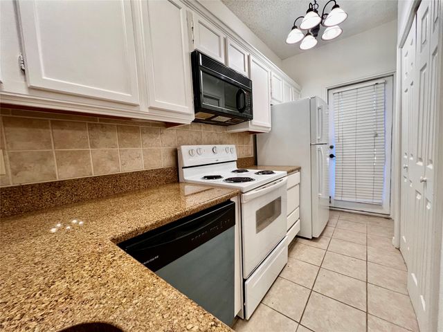 4800 W Lovers Lane 112, Dallas, TX 75209