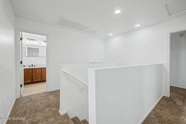 6989 S Red Maids Drive, Tucson, AZ 85756