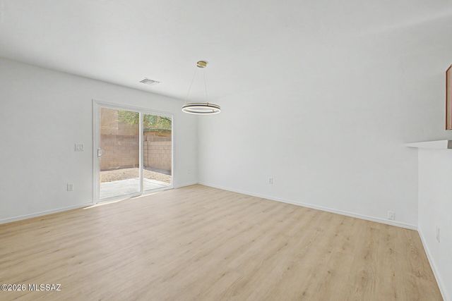 6989 S Red Maids Drive, Tucson, AZ 85756