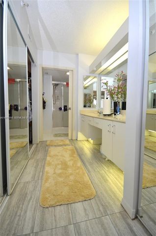 7730 Granville Dr 202, Tamarac, FL 33321