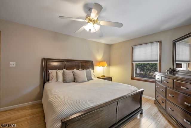 19 Edgewood Rd, Ringwood Boro, NJ 07456