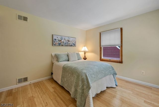 19 Edgewood Rd, Ringwood Boro, NJ 07456
