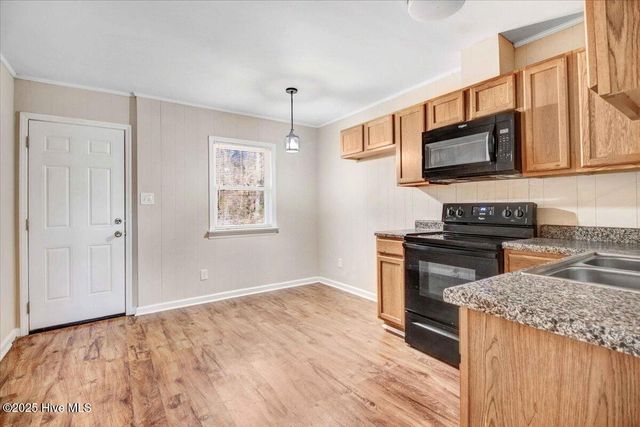 1702 Snowden Drive SE, Wilson, NC 27893
