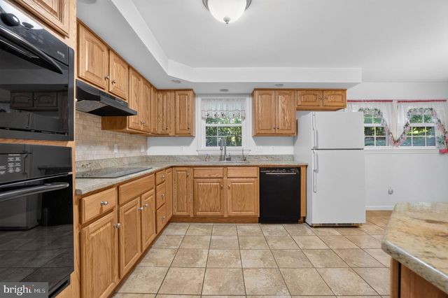 802 ROUTE 313, Perkasie, PA 18944