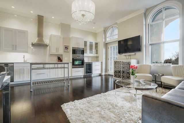 100 Captains Row 301, Chelsea, MA 02150