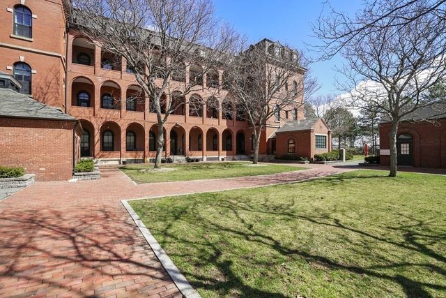 100 Captains Row 301, Chelsea, MA 02150